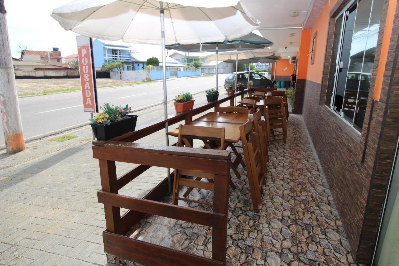Pousada Praia Da Fortaleza 450 Metros Do Parque Beto Carrero Com Cafe Da Manha Penha  Dış mekan fotoğraf