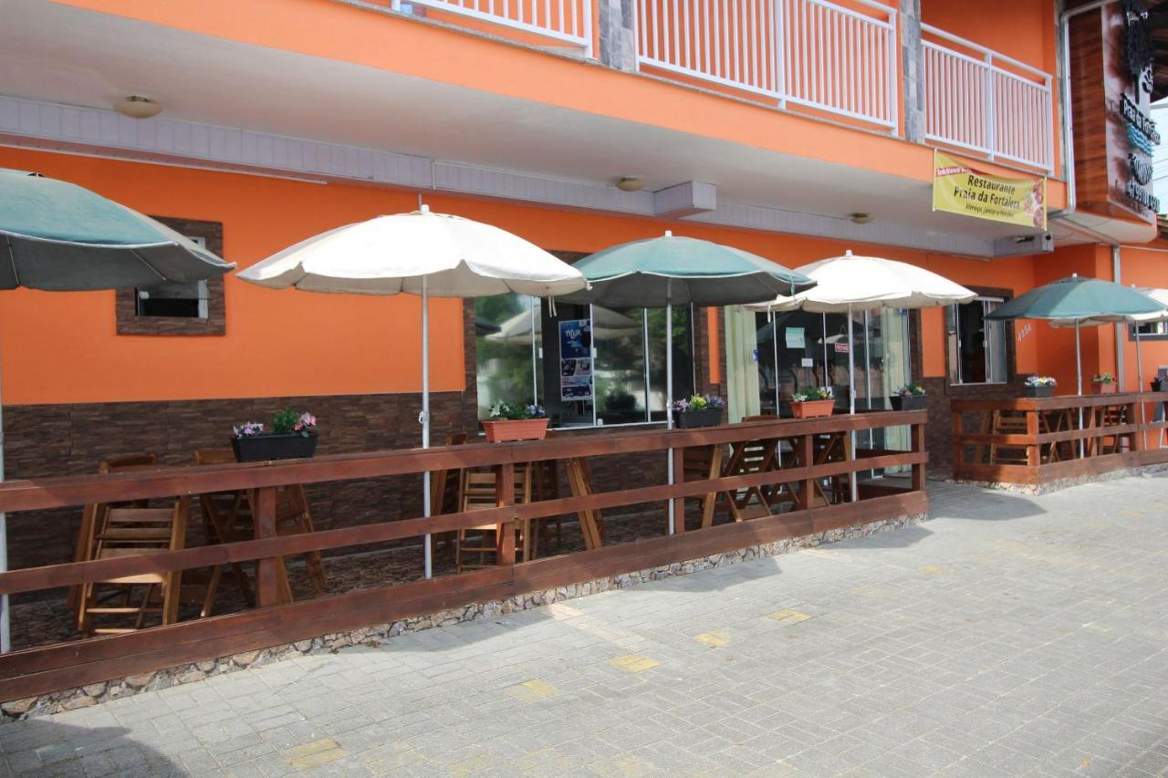 Pousada Praia Da Fortaleza 450 Metros Do Parque Beto Carrero Com Cafe Da Manha Penha  Dış mekan fotoğraf